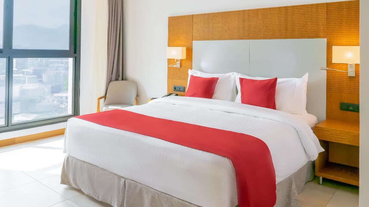 Star Land Hotel Bastos Yaounde Bagian luar foto