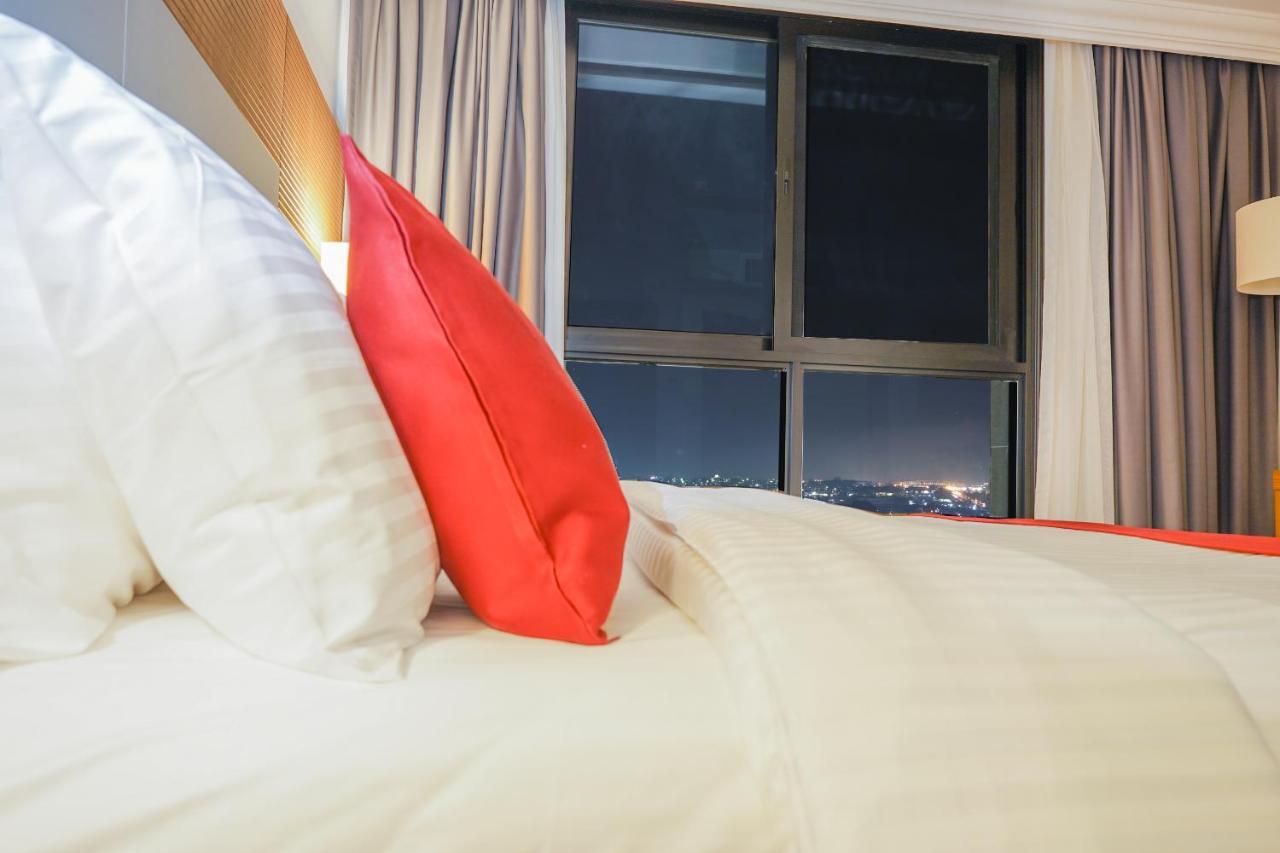 Star Land Hotel Bastos Yaounde Bagian luar foto