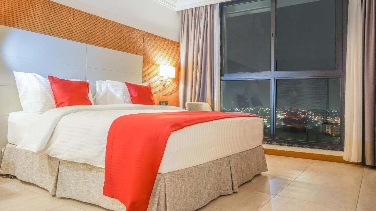 Star Land Hotel Bastos Yaounde Bagian luar foto